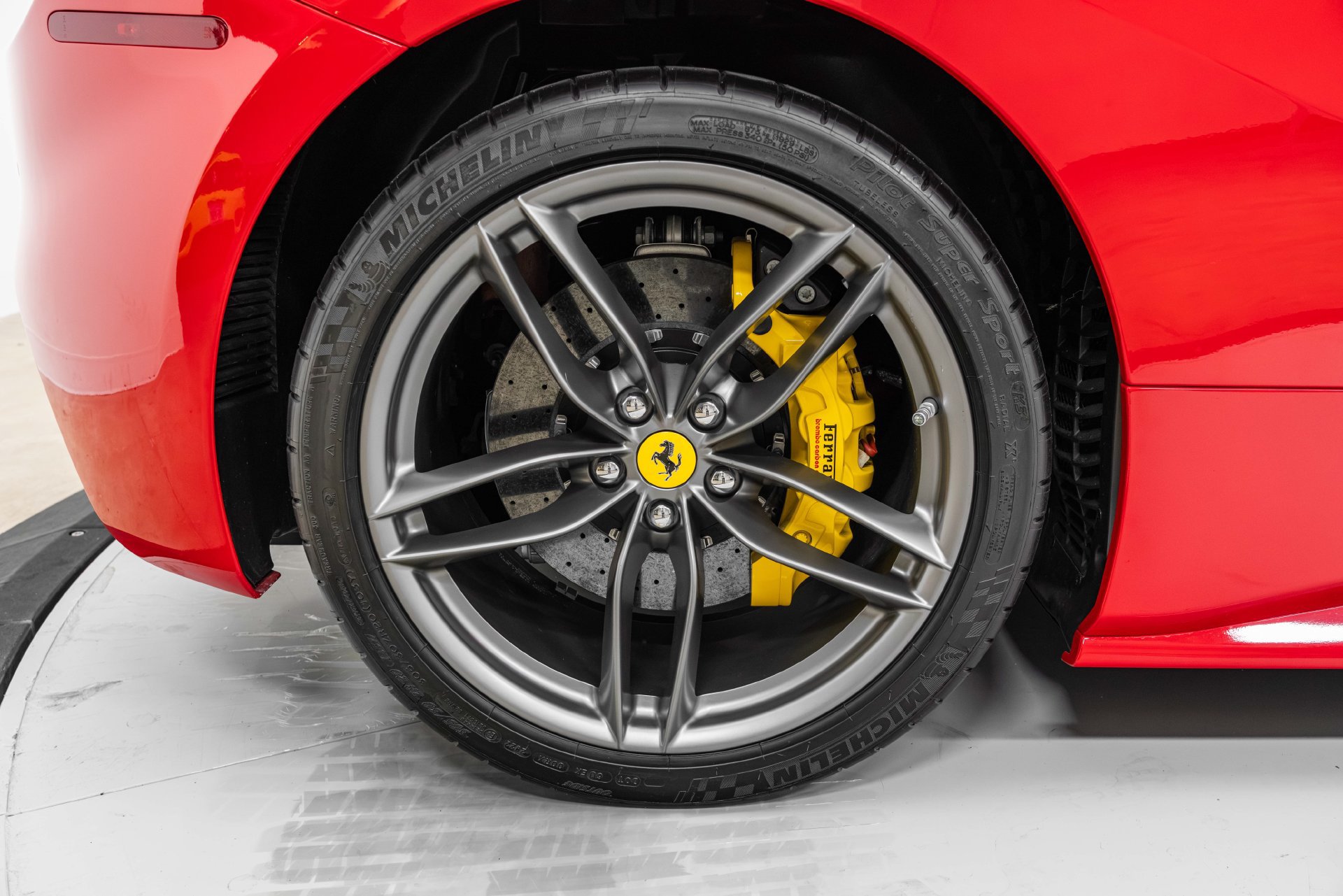 Certified 2018 Ferrari 488 Spider RWD image 16