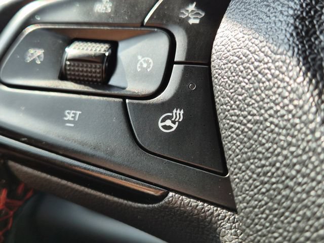 Used 2024 Chevrolet Trax RS w/ Sunroof Package FWD image 19