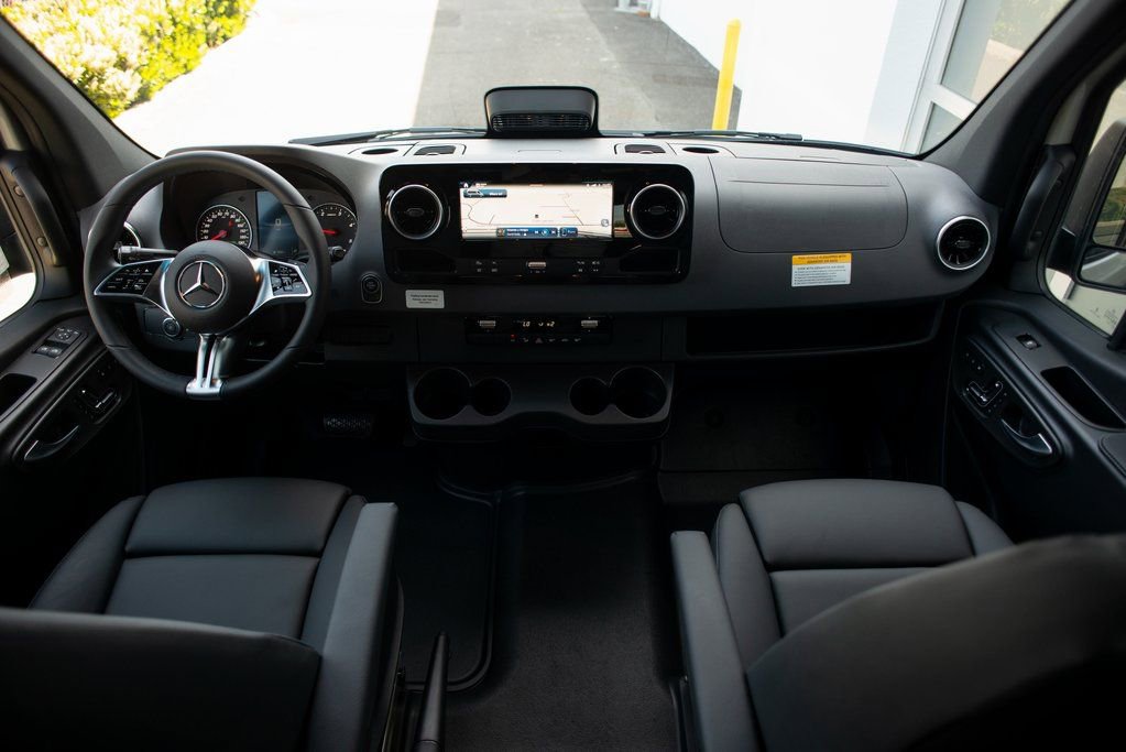 New 2025 Mercedes-Benz Sprinter 2500 image 19