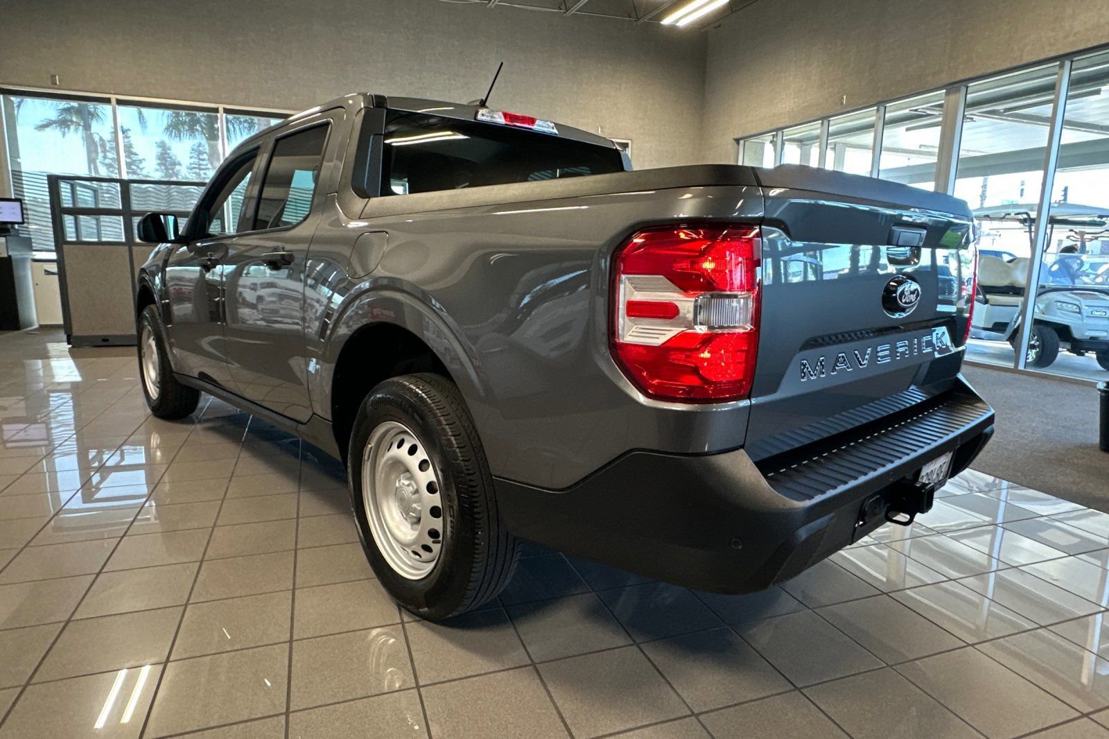 Used 2025 Ford Maverick XL w/ 4K Tow Package image 6