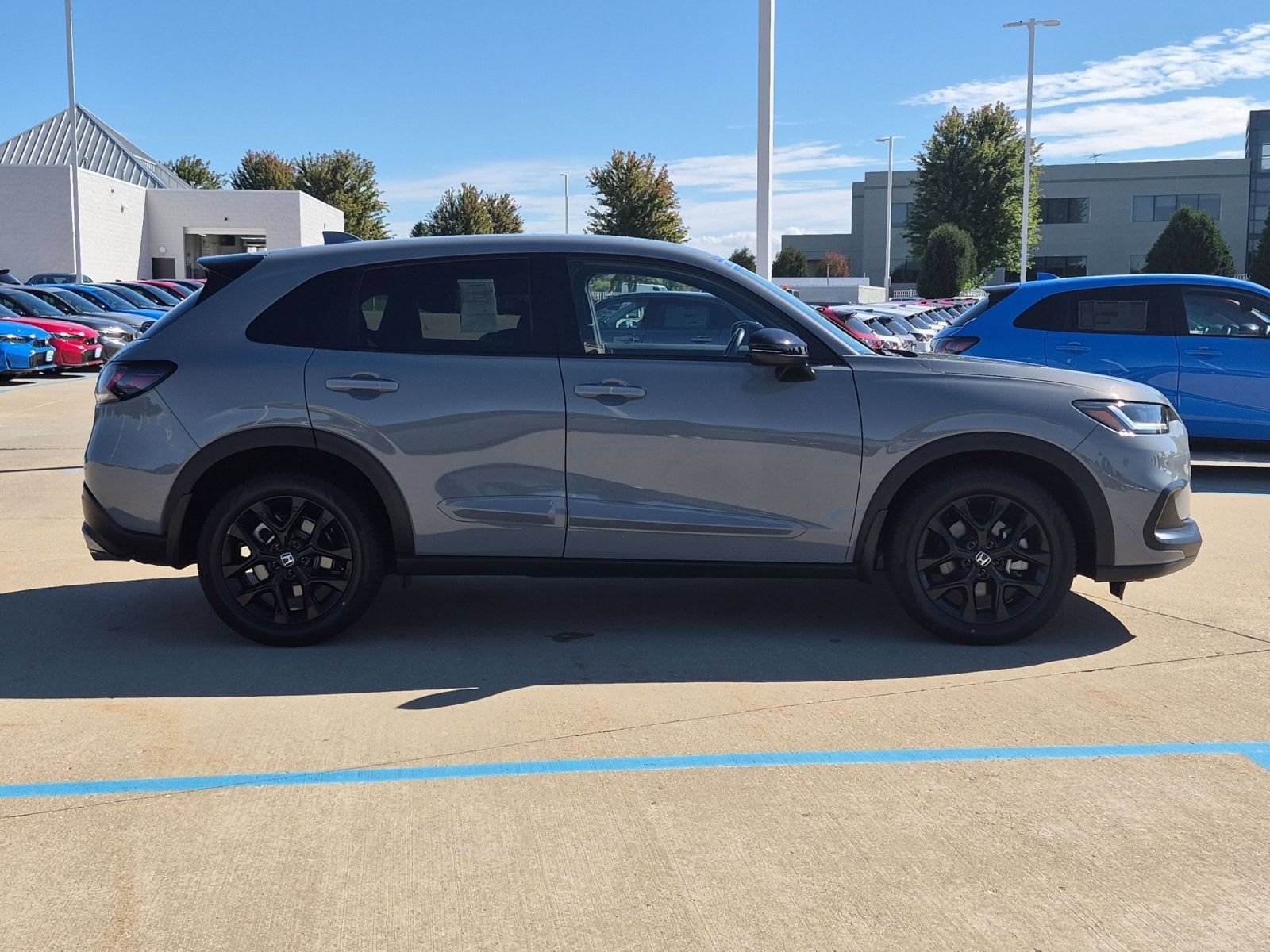 Used 2025 Honda HR-V Sport image 6