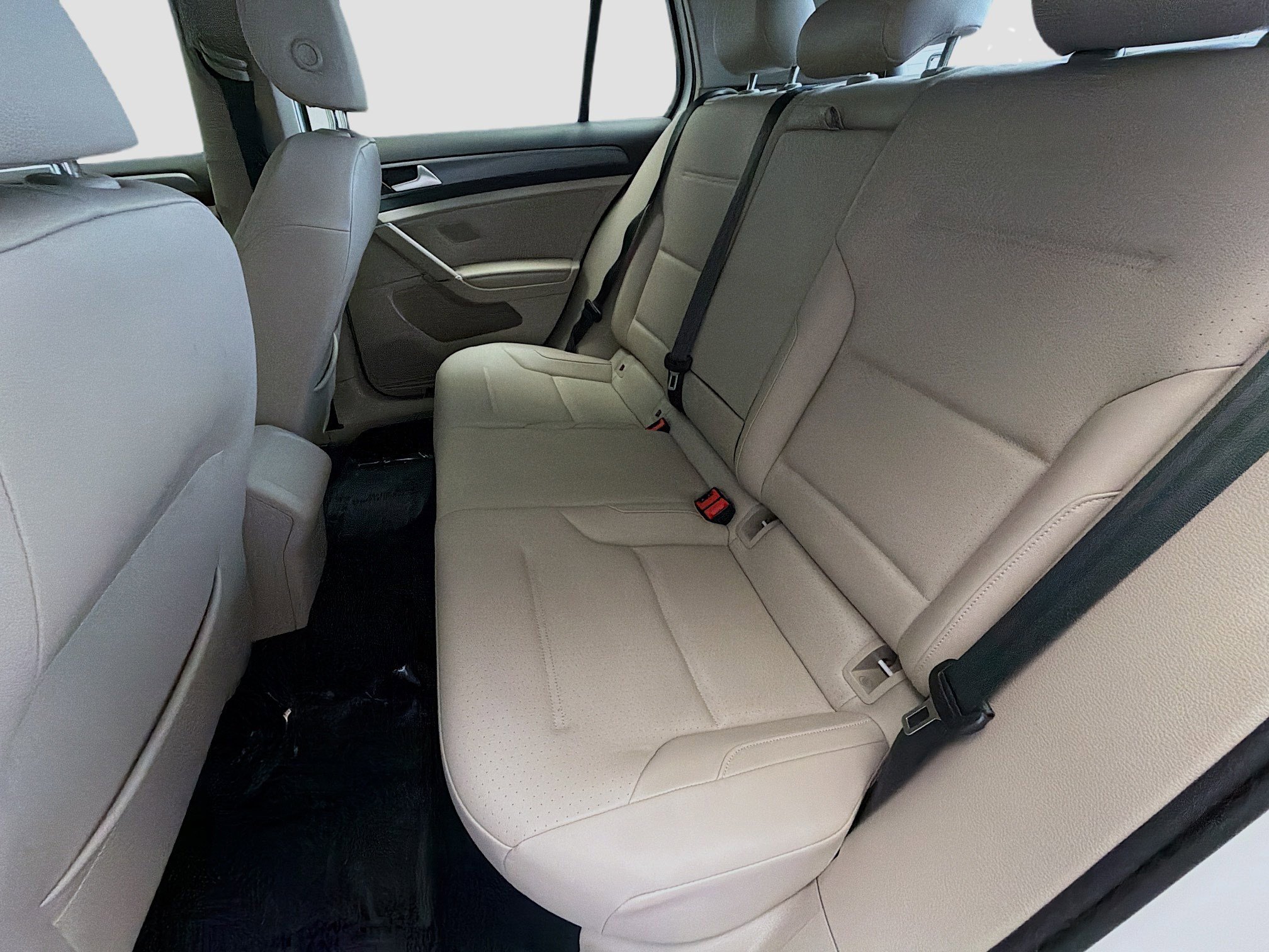 Used 2020 Volkswagen Golf 4-Door image 13