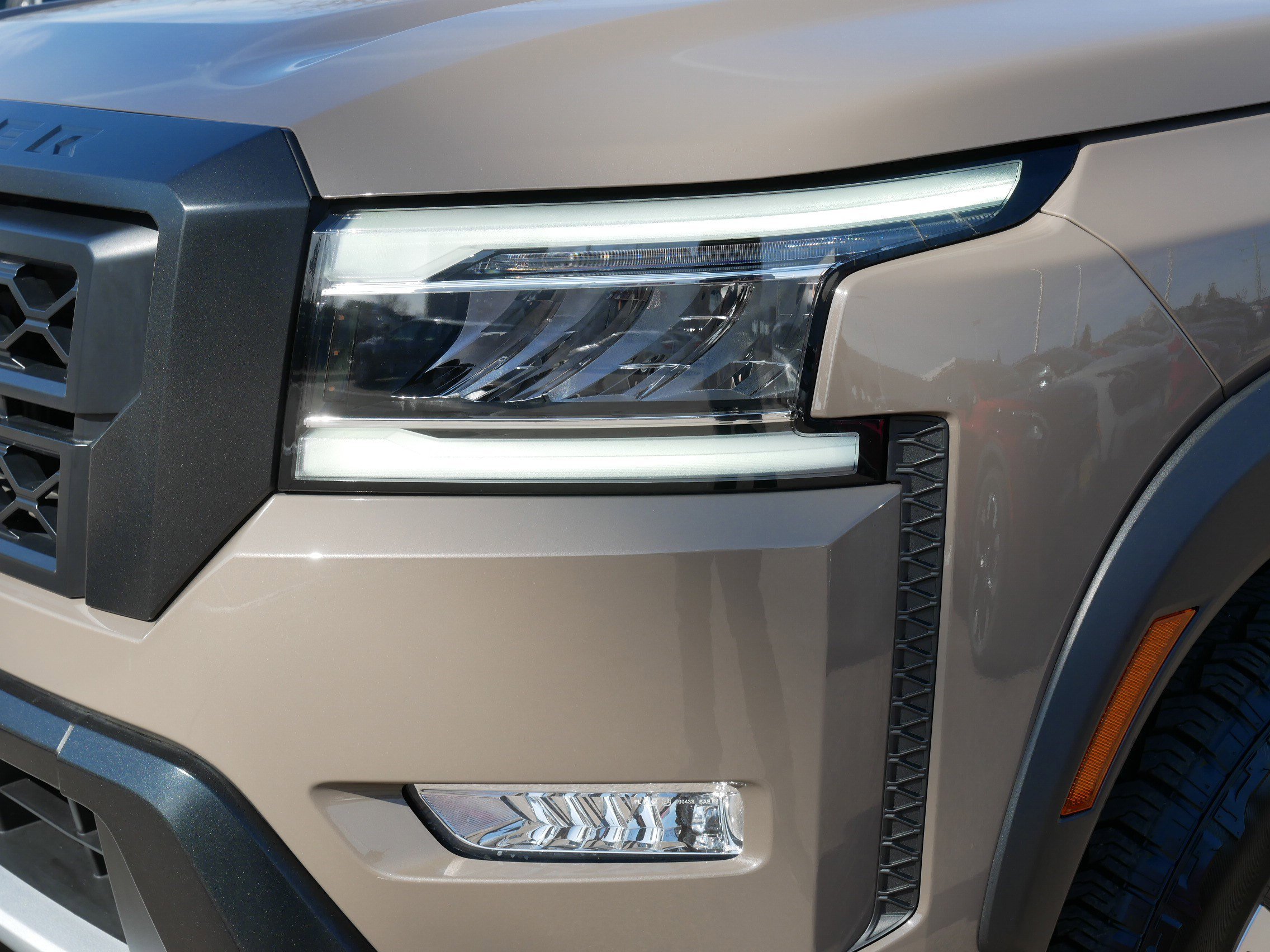 Certified 2023 Nissan Frontier PRO-4X w/ Pro Convenience Package image 16