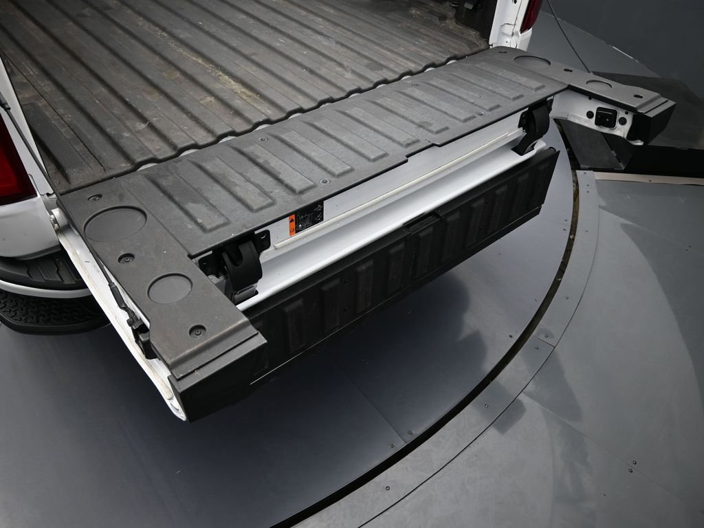 Used 2024 Chevrolet Silverado 1500 High Country w/ Technology Package image 54