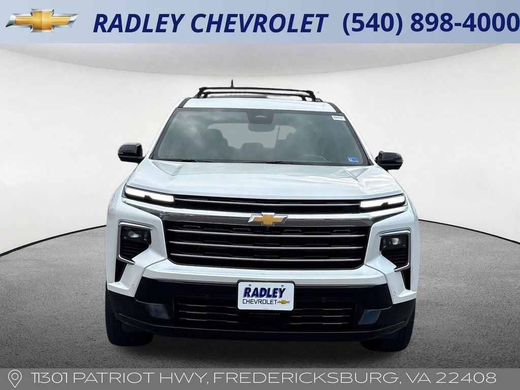 Used 2025 Chevrolet Traverse High Country w/ LPO, Floor Liner Package FWD image 24