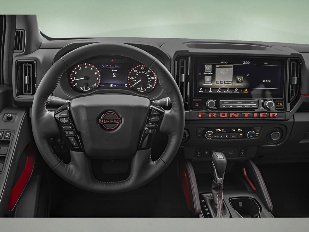 Used 2025 Nissan Frontier PRO-4X w/ Pro Convenience Package image 11