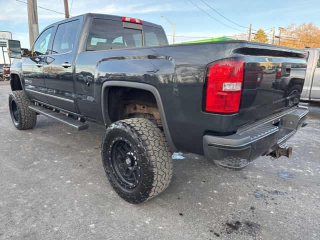 Used 2017 GMC Sierra 2500 SLT w/ All Terrain HD Package image 4