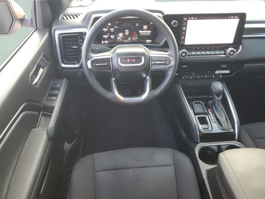 Used 2025 GMC Canyon Elevation w/ Convenience Package RWD image 12