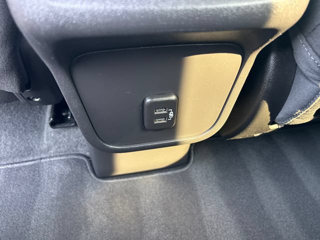 Used 2024 GMC Terrain SLE AWD/4WD image 13