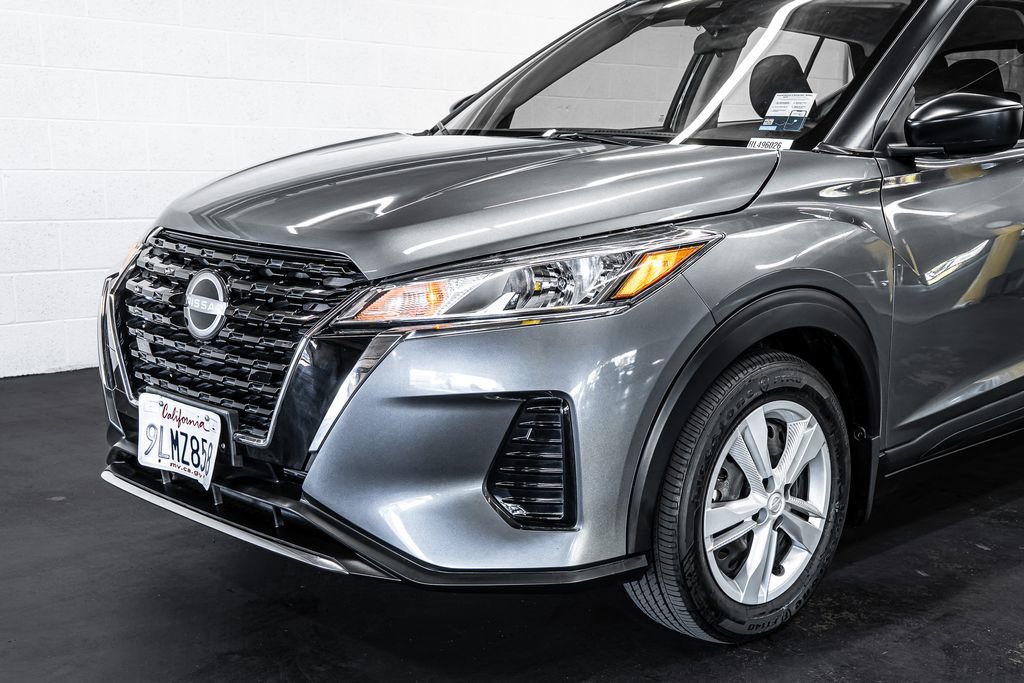 Used 2024 Nissan Kicks S image 11