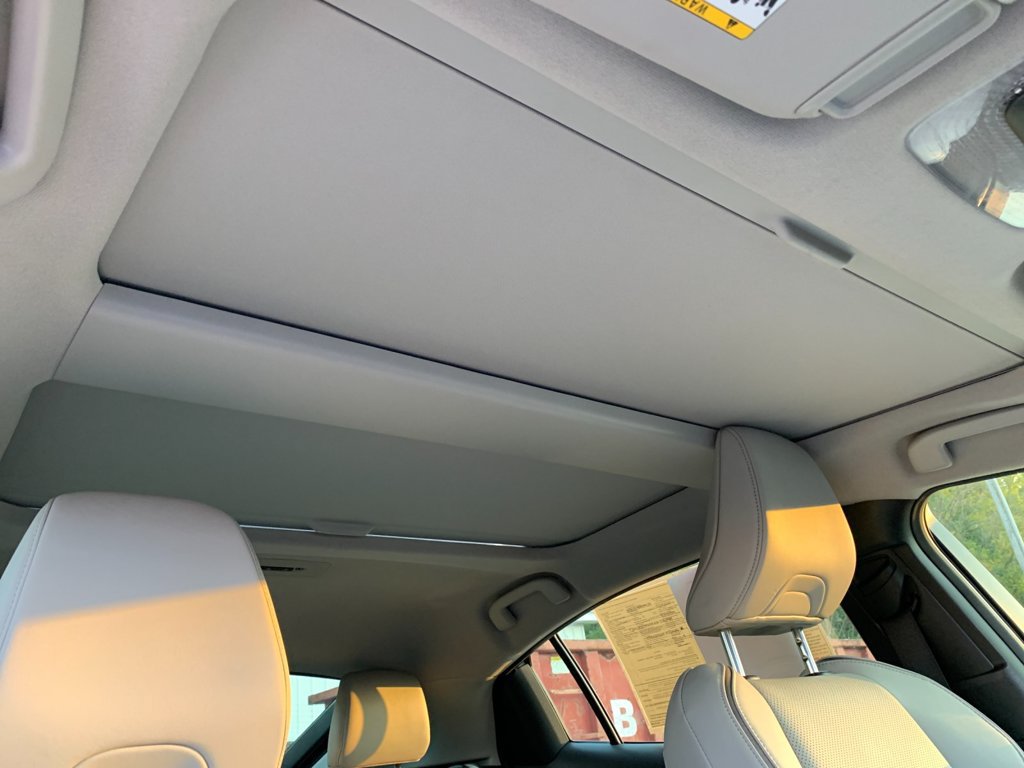 Used 2024 Toyota Prius XLE AWD/4WD image 18