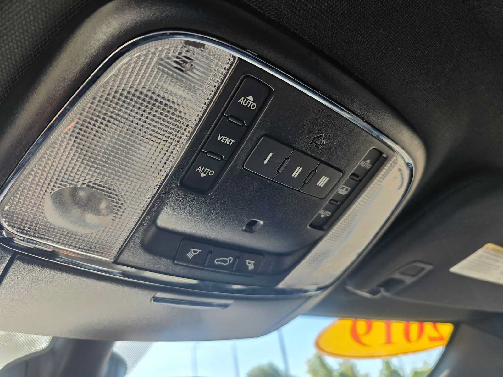 Used 2019 Jeep Grand Cherokee Limited w/ Luxury Group II AWD/4WD image 36