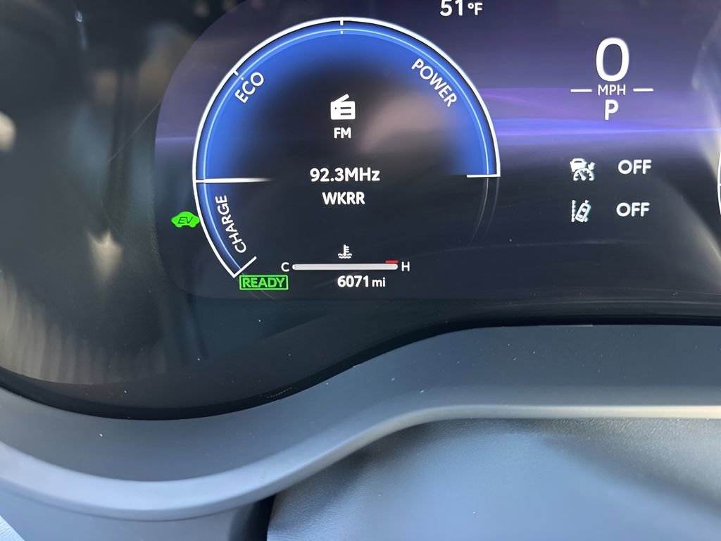 Used 2025 Toyota Sienna XSE AWD/4WD image 25