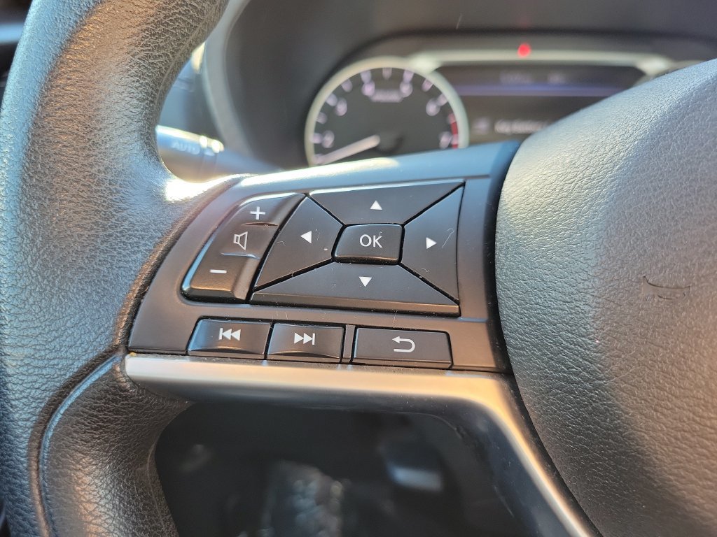 Used 2024 Nissan Sentra SV FWD image 17