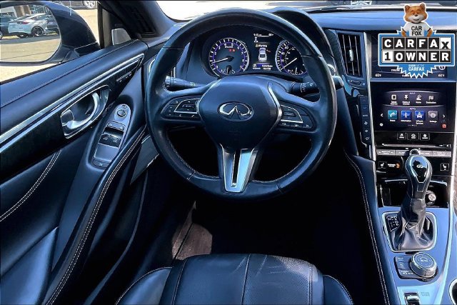 Used 2017 INFINITI Q60 3.0t w/ Premium Plus Package 3.0T RWD image 5