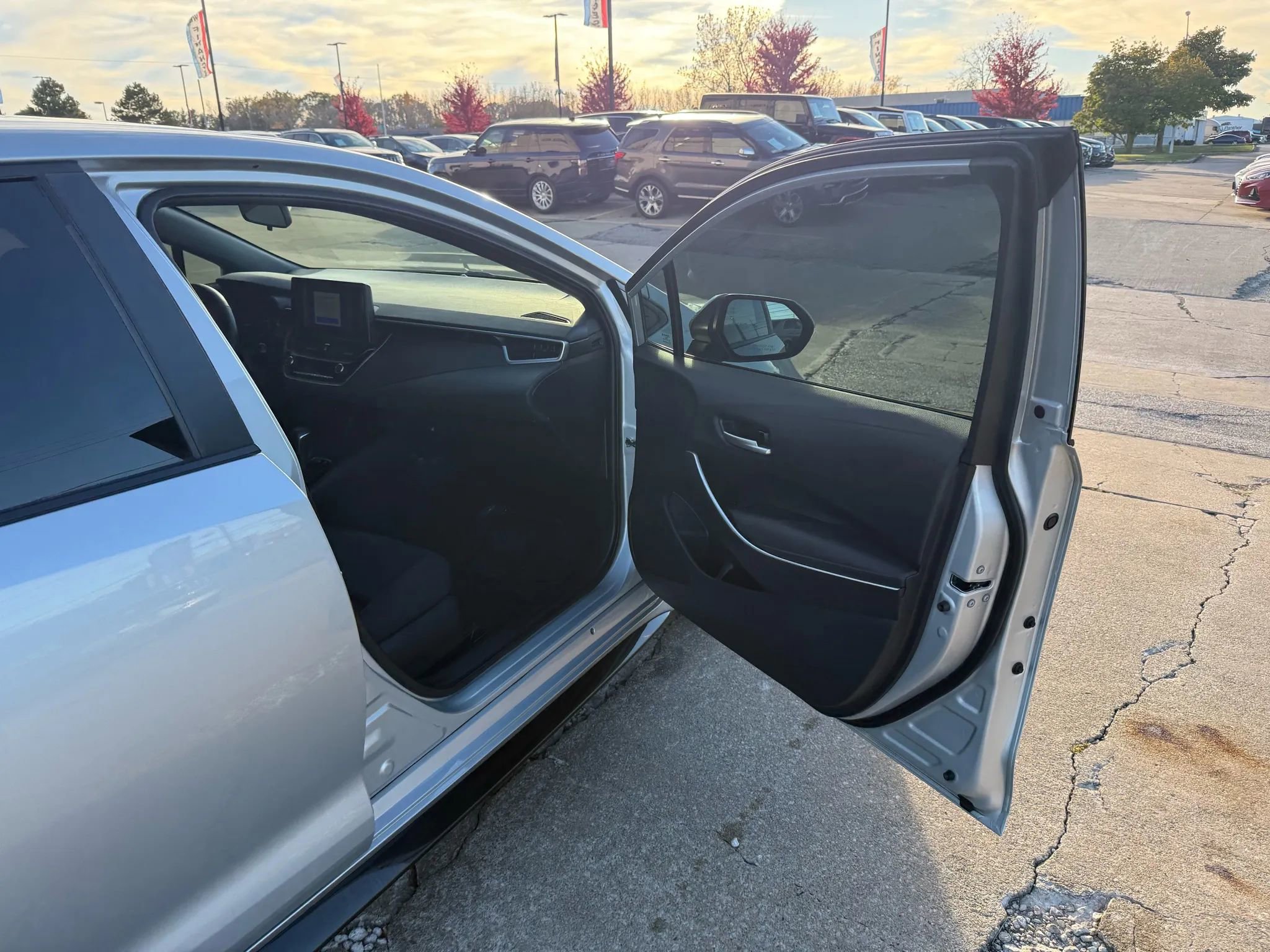 Used 2024 Toyota Corolla SE image 23