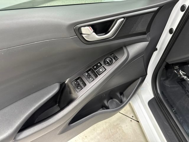 Used 2019 Hyundai Ioniq Blue FWD image 9