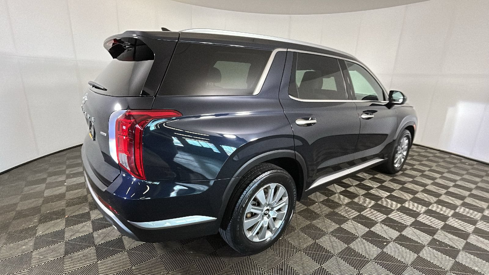 Used 2025 Hyundai Palisade SEL AWD/4WD image 3
