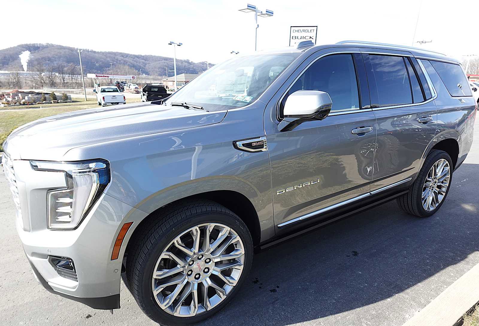 New 2026 GMC Yukon Denali w/ Denali Reserve Package image 5