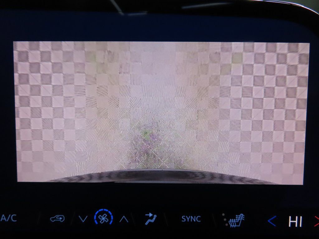 Used 2025 Chevrolet Traverse Z71 image 18