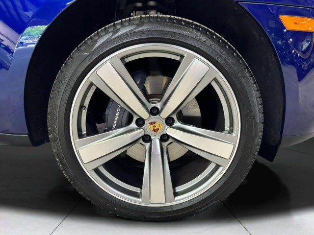 Used 2024 Porsche Macan image 25