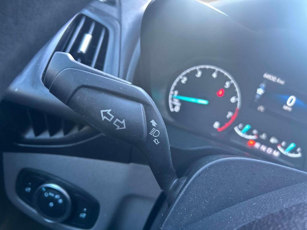 Used 2022 Ford Transit Connect XL image 23