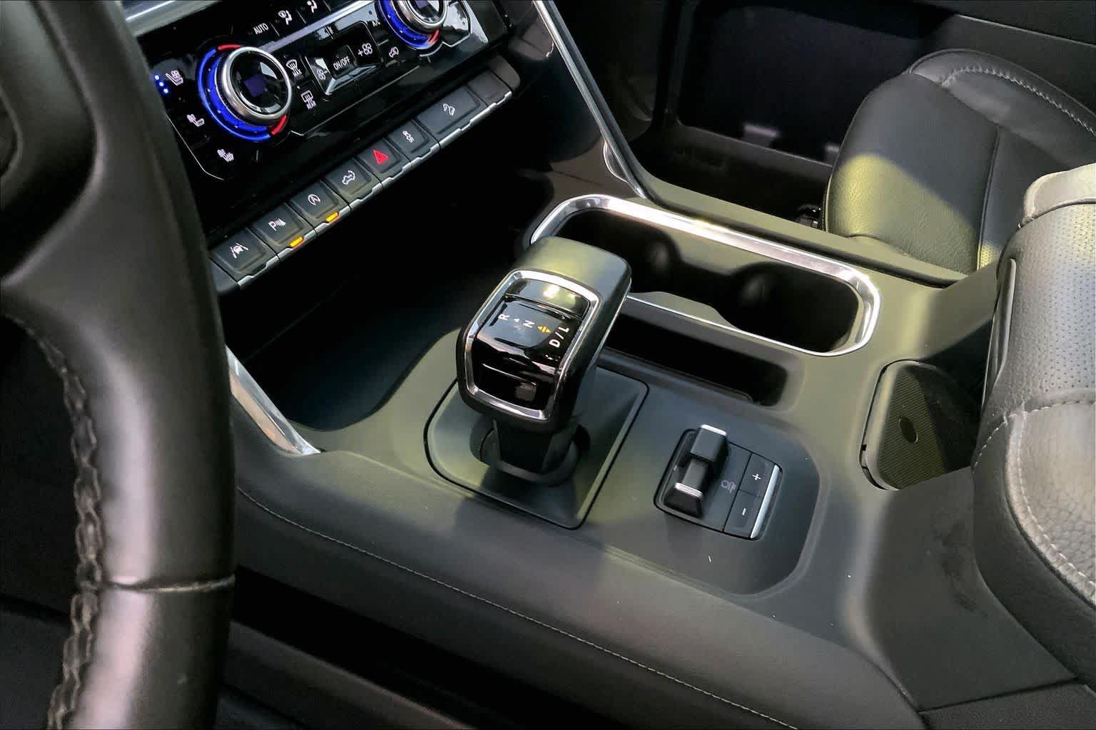 Used 2025 GMC Sierra 1500 Denali w/ Technology Package AWD/4WD image 14