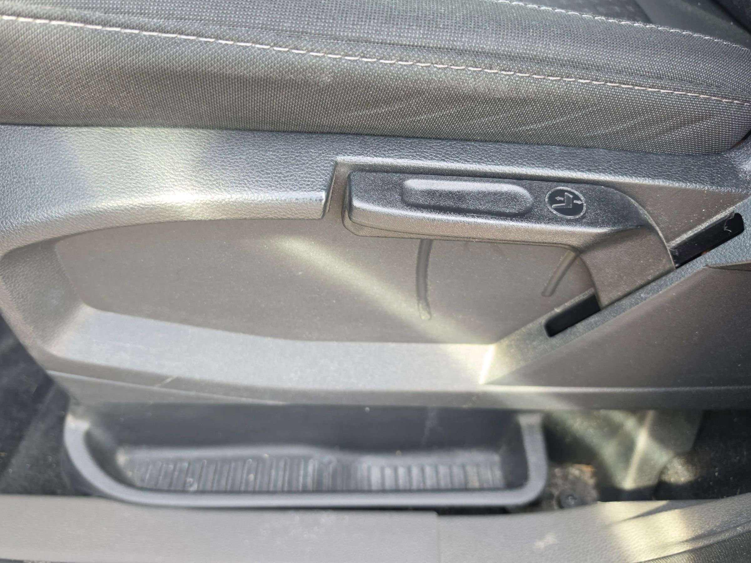 Used 2021 Ford Transit Connect XLT image 10