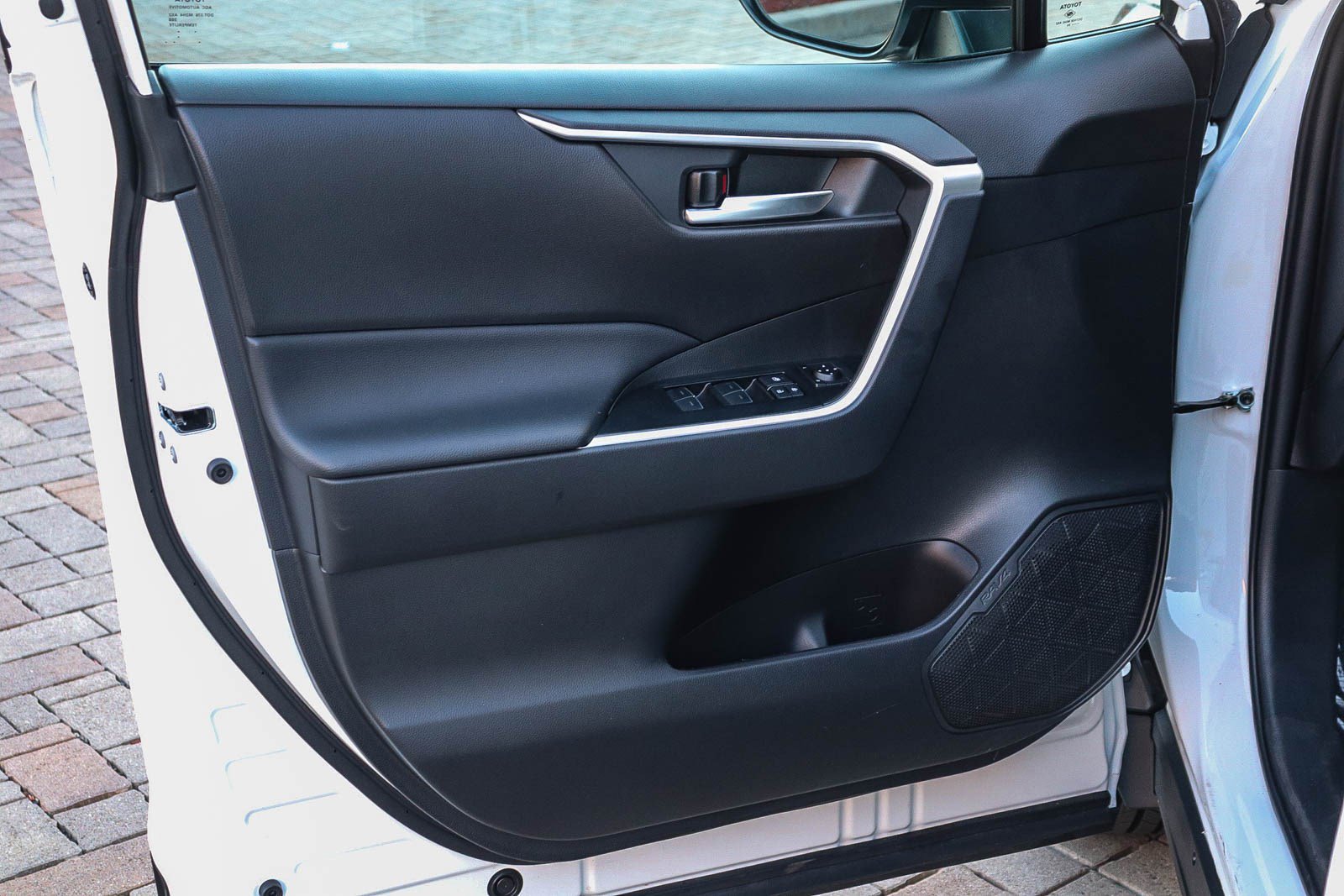 Certified 2025 Toyota RAV4 XLE image 20