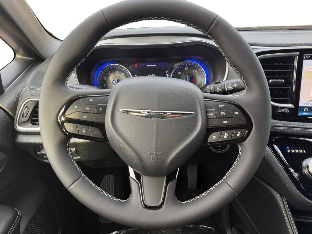 New 2026 Chrysler Pacifica Limited w/ S Appearance Package image 12