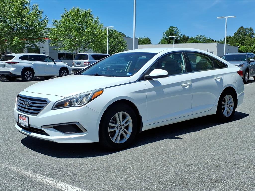 Used 2017 Hyundai Sonata SE FWD image 8