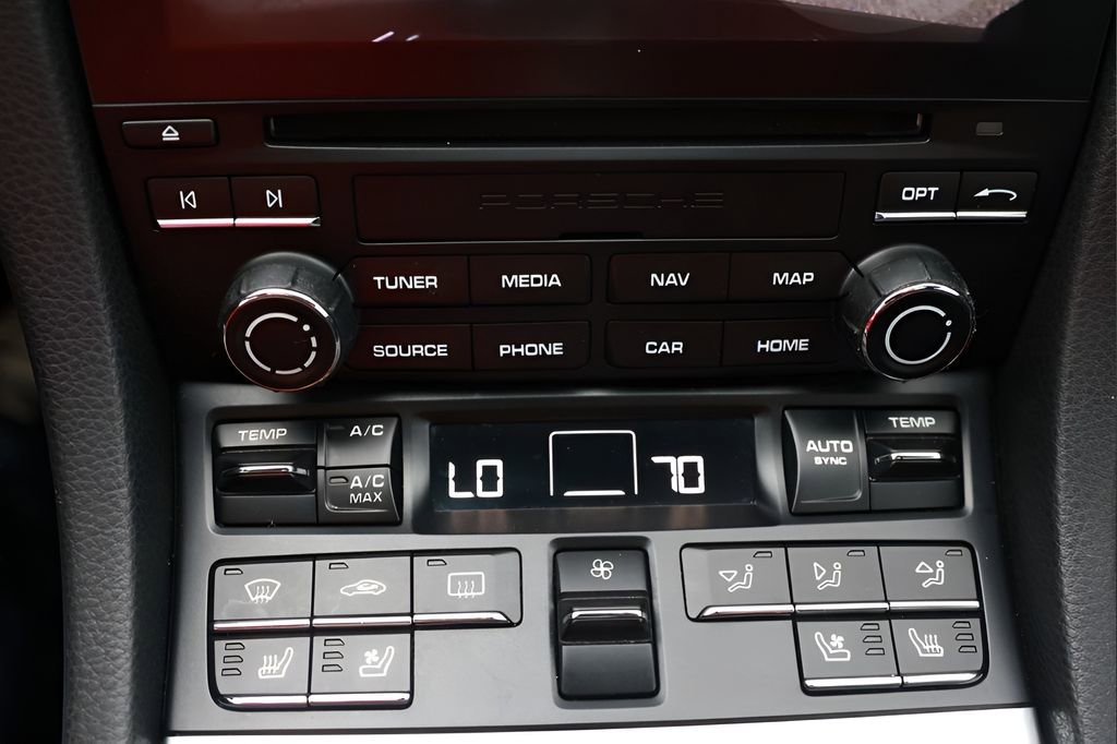 Used 2017 Porsche 911 Carrera S image 39