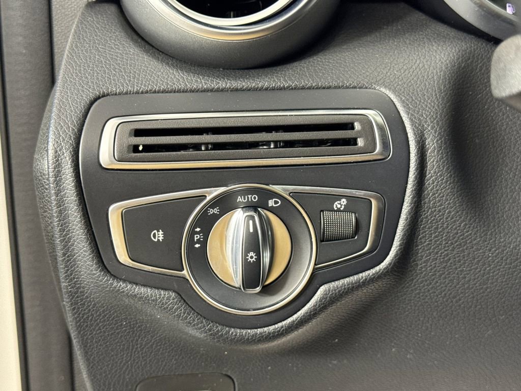 Used 2017 Mercedes-Benz GLC 300 image 17