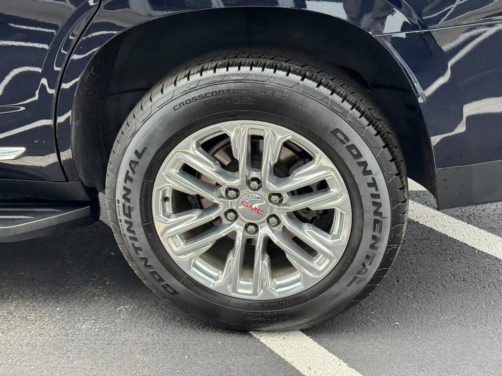 Used 2021 GMC Yukon SLT w/ SLT Premium Package image 11