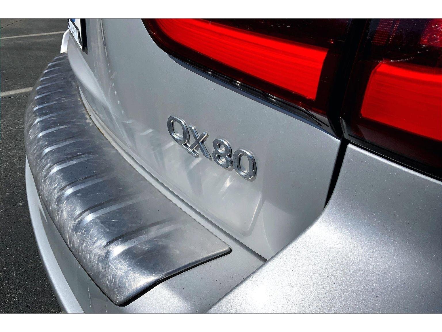 Used 2021 INFINITI QX80 Luxe image 8