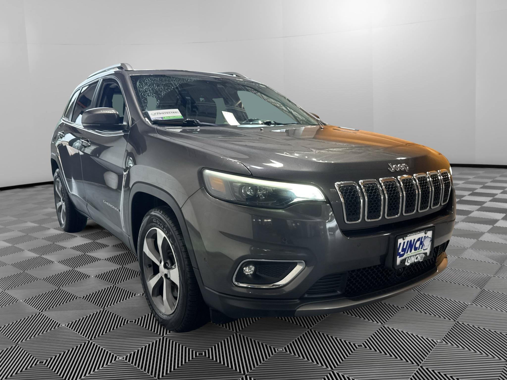 Used 2019 Jeep Cherokee Limited w/ Technology Group AWD/4WD image 7