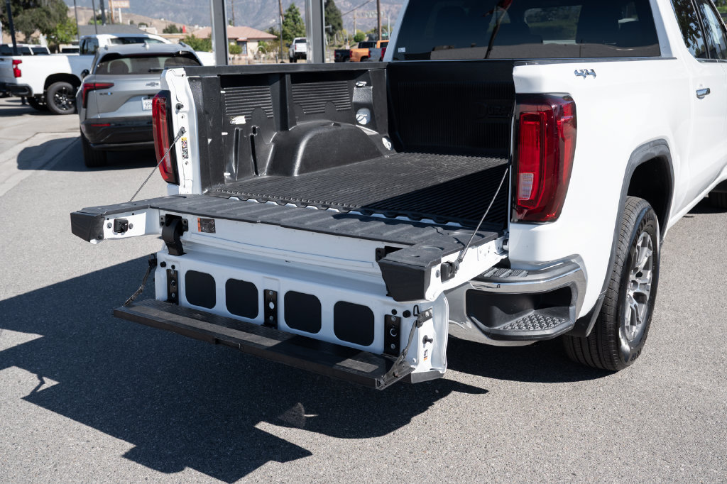 Used 2024 GMC Sierra 1500 SLT AWD/4WD image 14