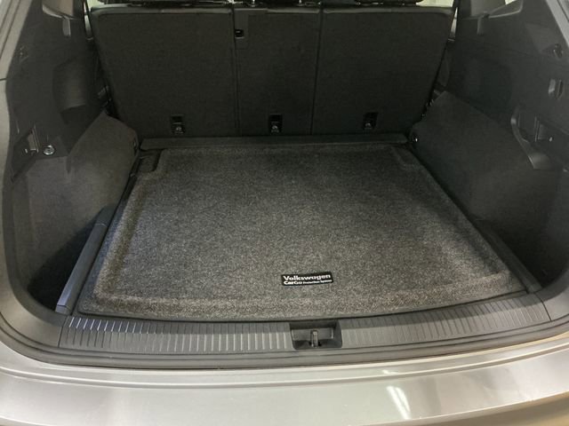 Used 2022 Volkswagen Tiguan SE R-Line image 59