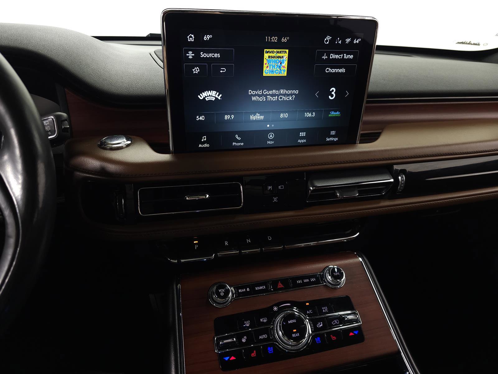 Used 2021 Lincoln Aviator Grand Touring w/ Elements Package Plus AWD/4WD image 22