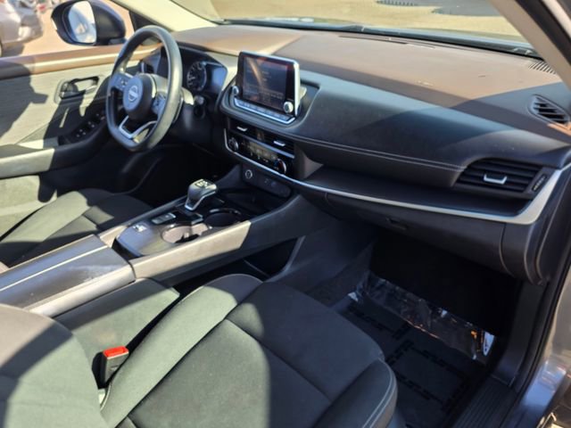 Used 2023 Nissan Rogue S image 9