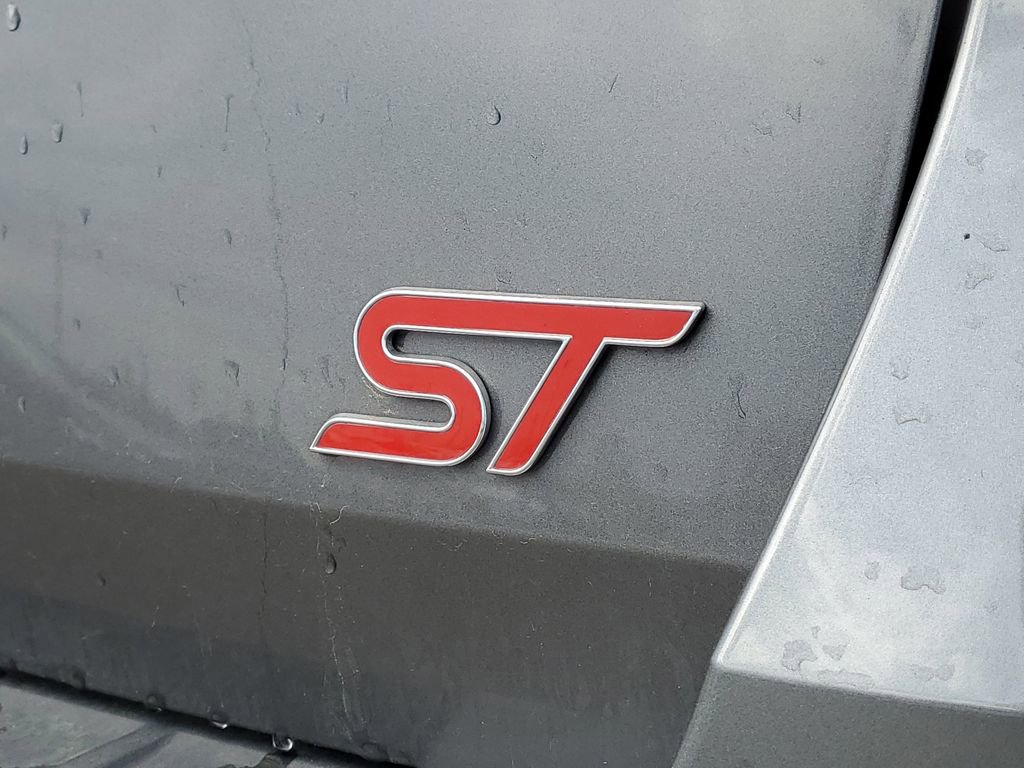 Used 2023 Ford Explorer ST w/ Equipment Group 401A image 6