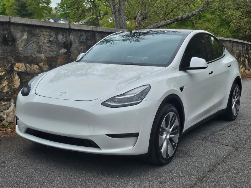 Used 2021 Tesla Model Y Long Range image 13
