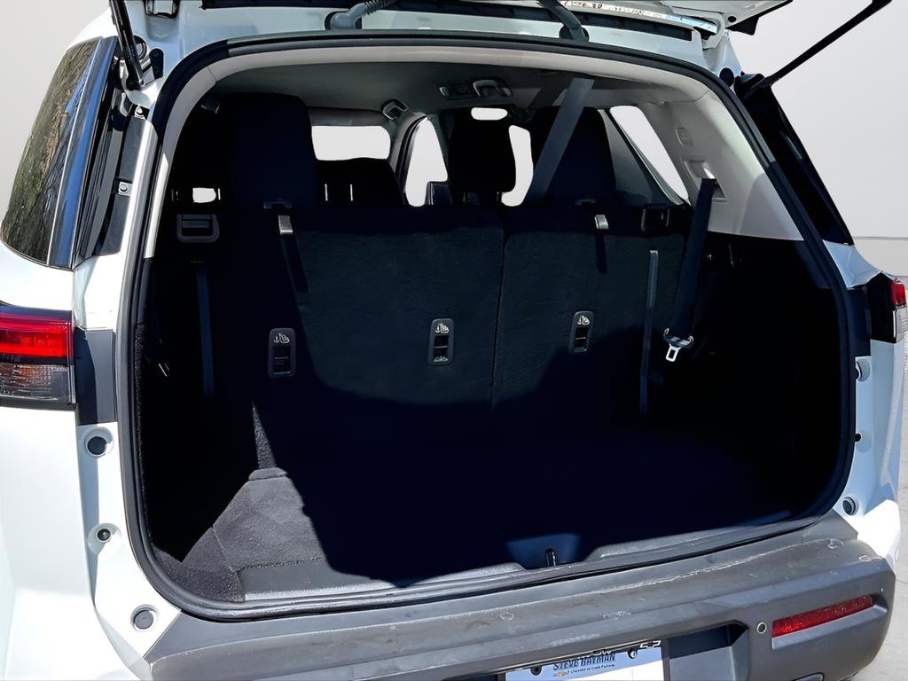 Used 2023 Nissan Pathfinder S image 23