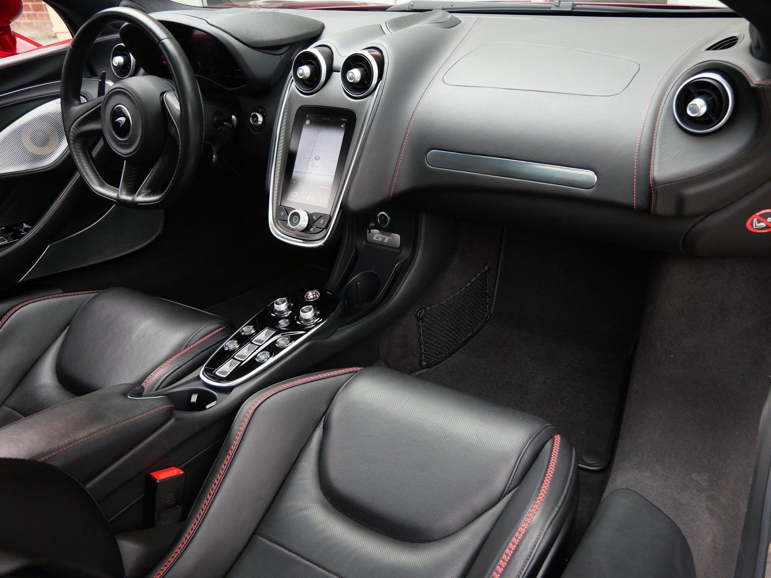Used 2022 McLaren GT image 10