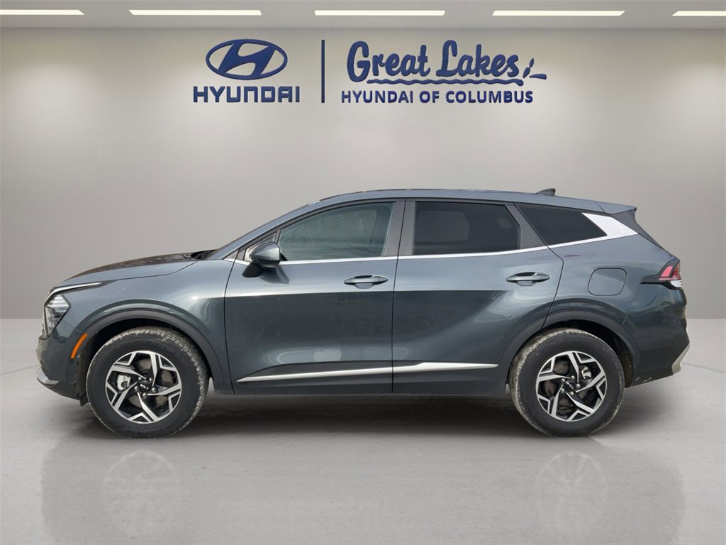 Used 2024 Kia Sportage LX image 2