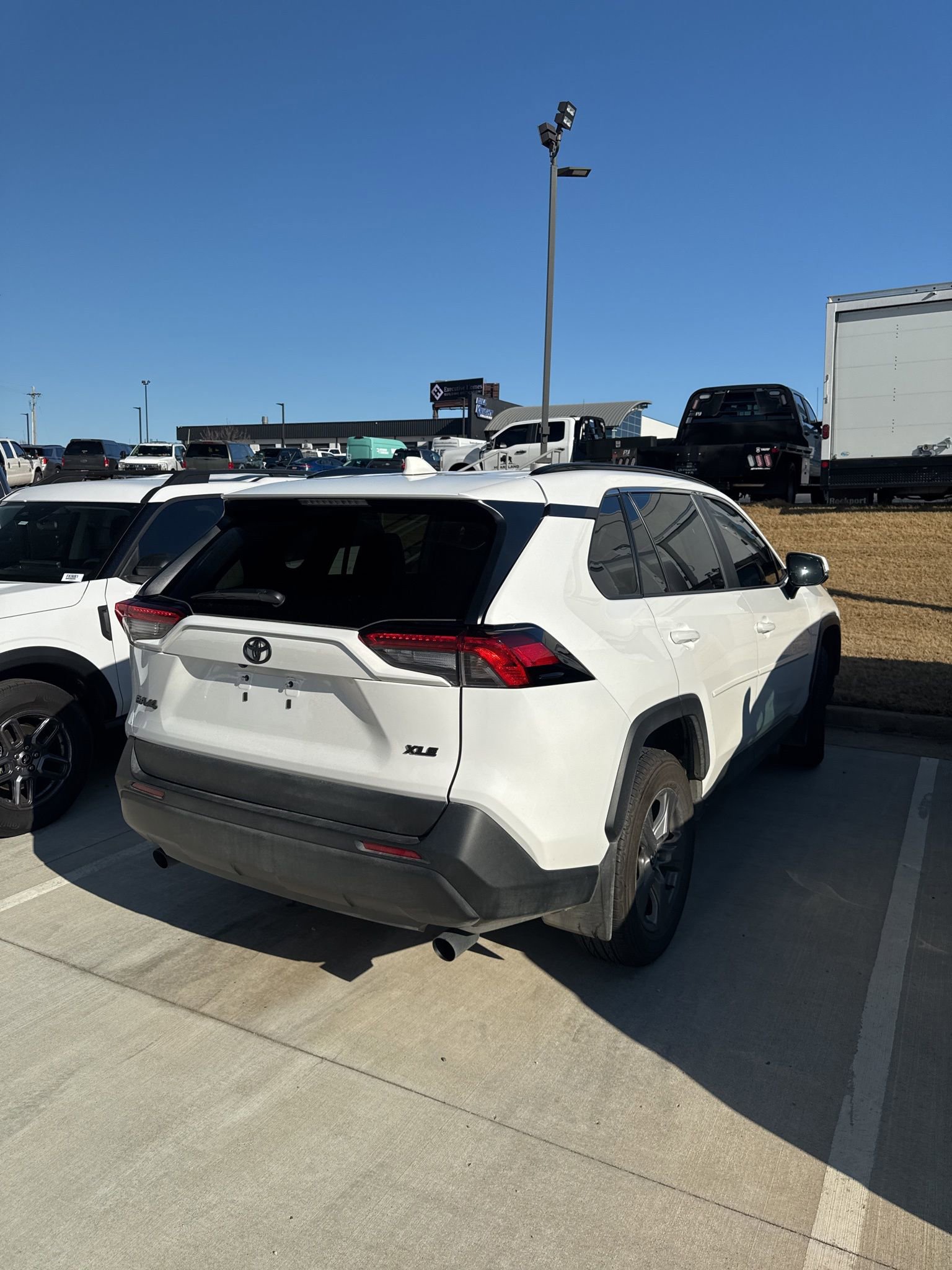 Used 2024 Toyota RAV4 XLE image 3