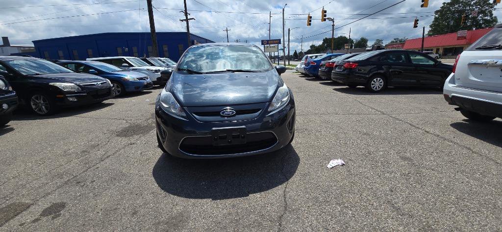 Used 2011 Ford Fiesta SE w/ 202A Rapid Spec Order Code