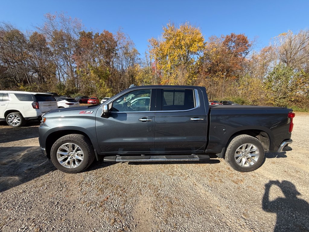 Used 2022 Chevrolet Silverado 1500 LTZ AWD/4WD image 2