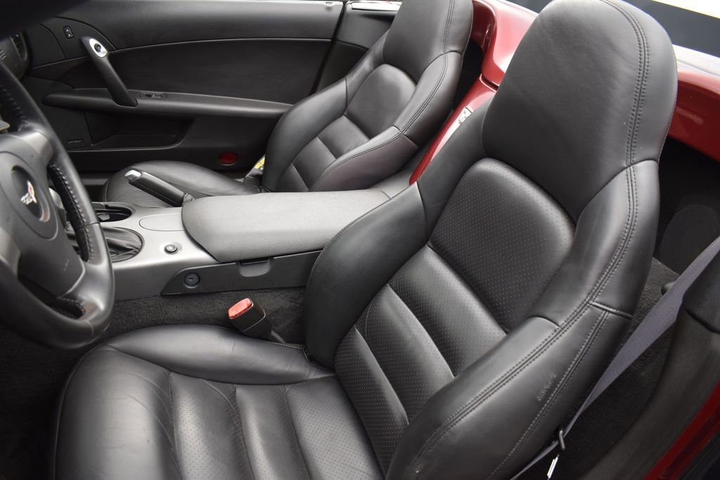 Used 2006 Chevrolet Corvette Convertible w/ Preferred Equipment Group RWD image 15