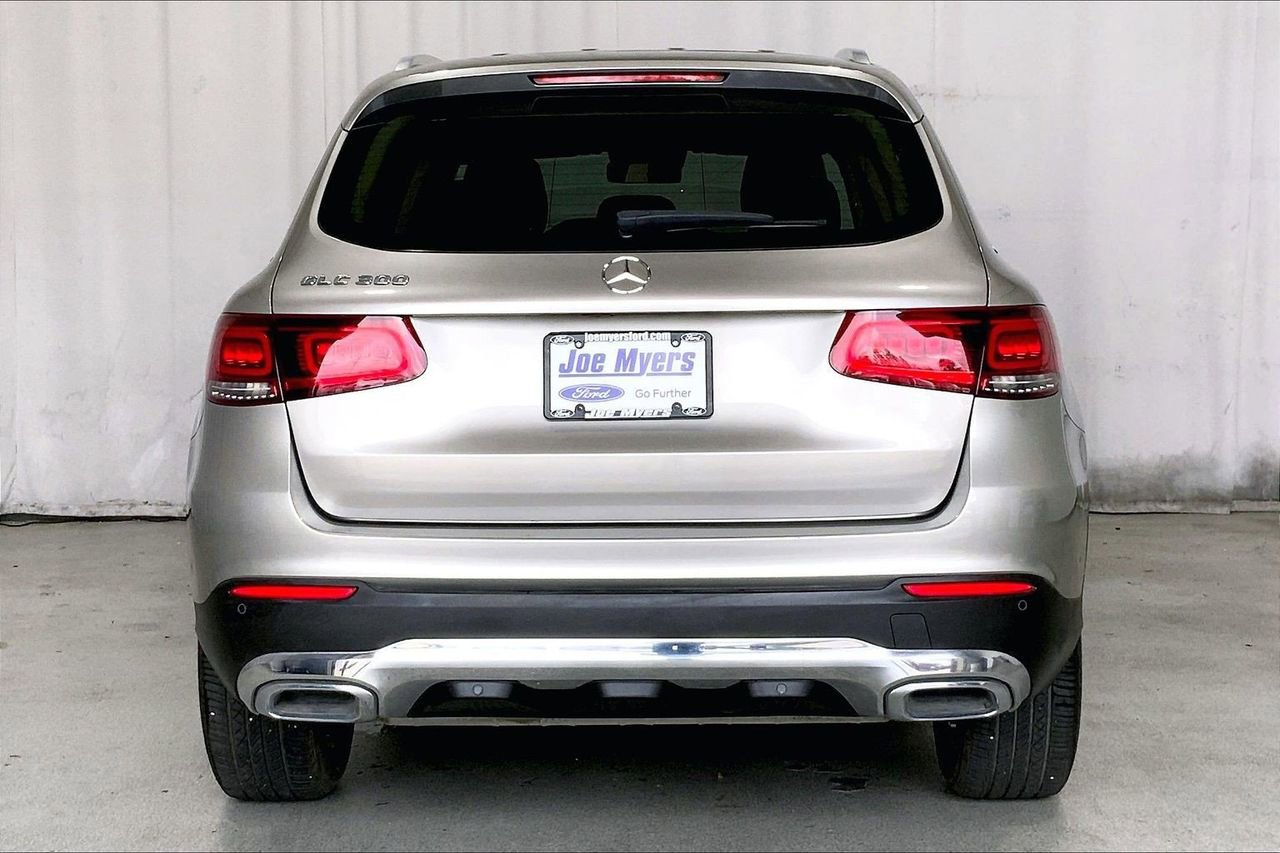 Used 2022 Mercedes-Benz GLC 300 image 3